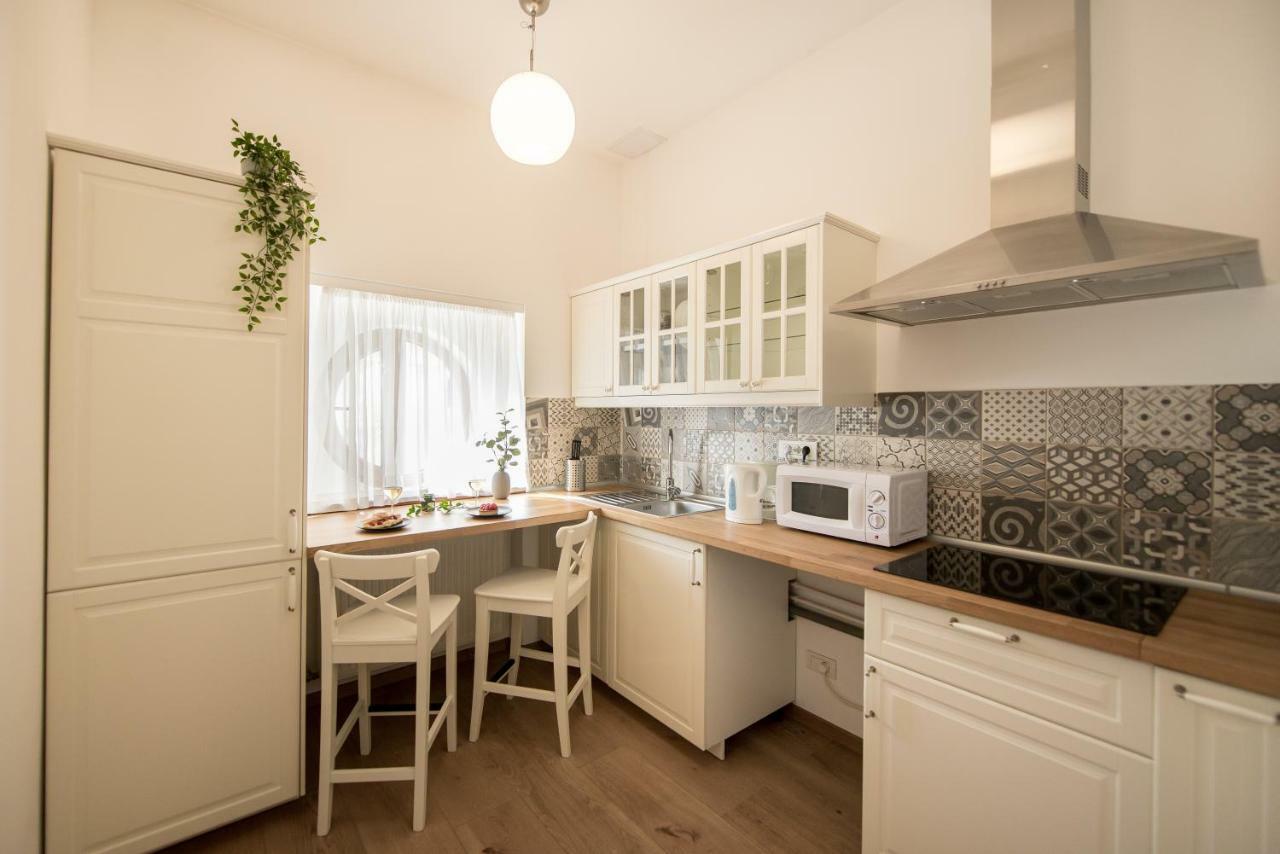 Best Location Old Town - New Studio Bucharest Luaran gambar